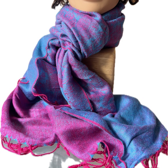 3️⃣Bundle of Three Scarves | Mildly Imperfect | 2 Pashmina & 1 Cashmere | Oblong - Picture 16 of 17